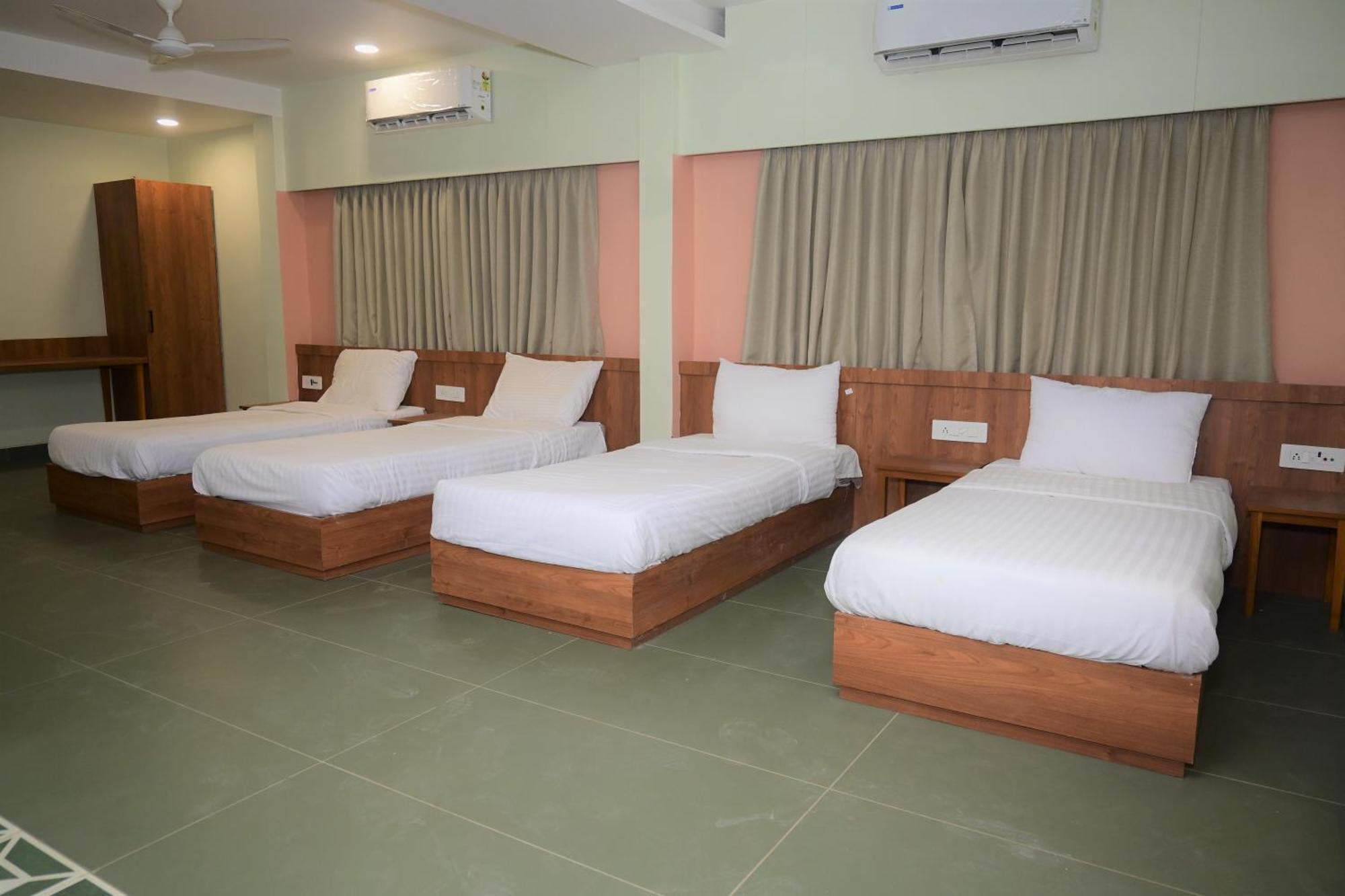 Hotel Ashray Ujjain Extérieur photo
