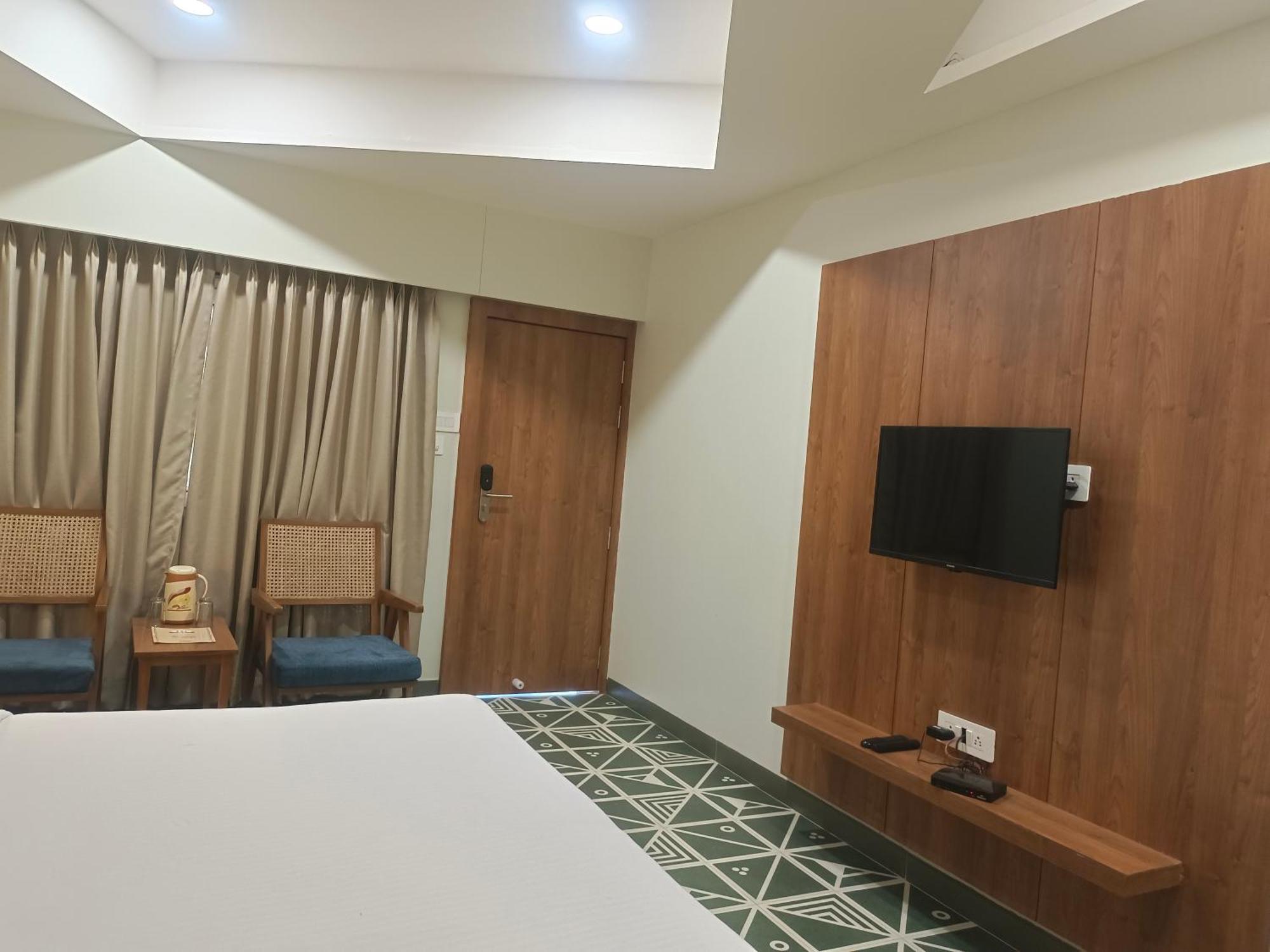 Hotel Ashray Ujjain Extérieur photo