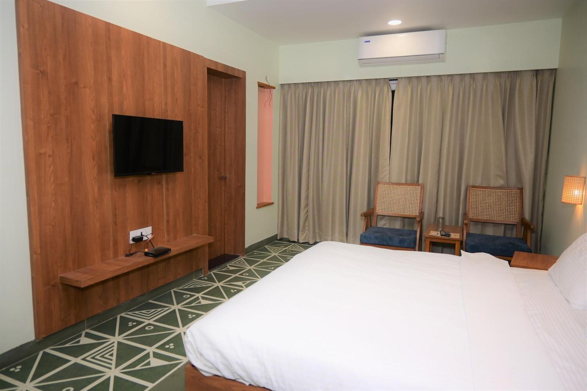 Hotel Ashray Ujjain Extérieur photo