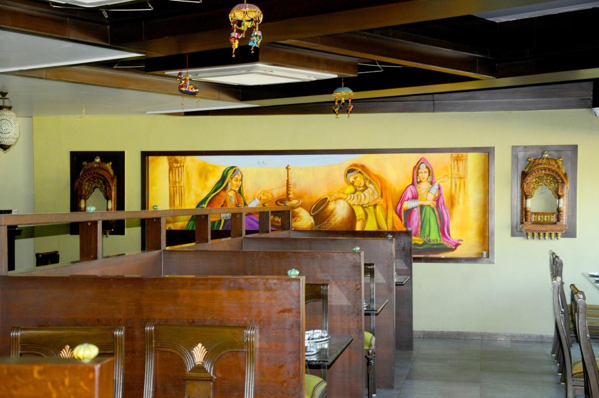 Hotel Ashray Ujjain Extérieur photo